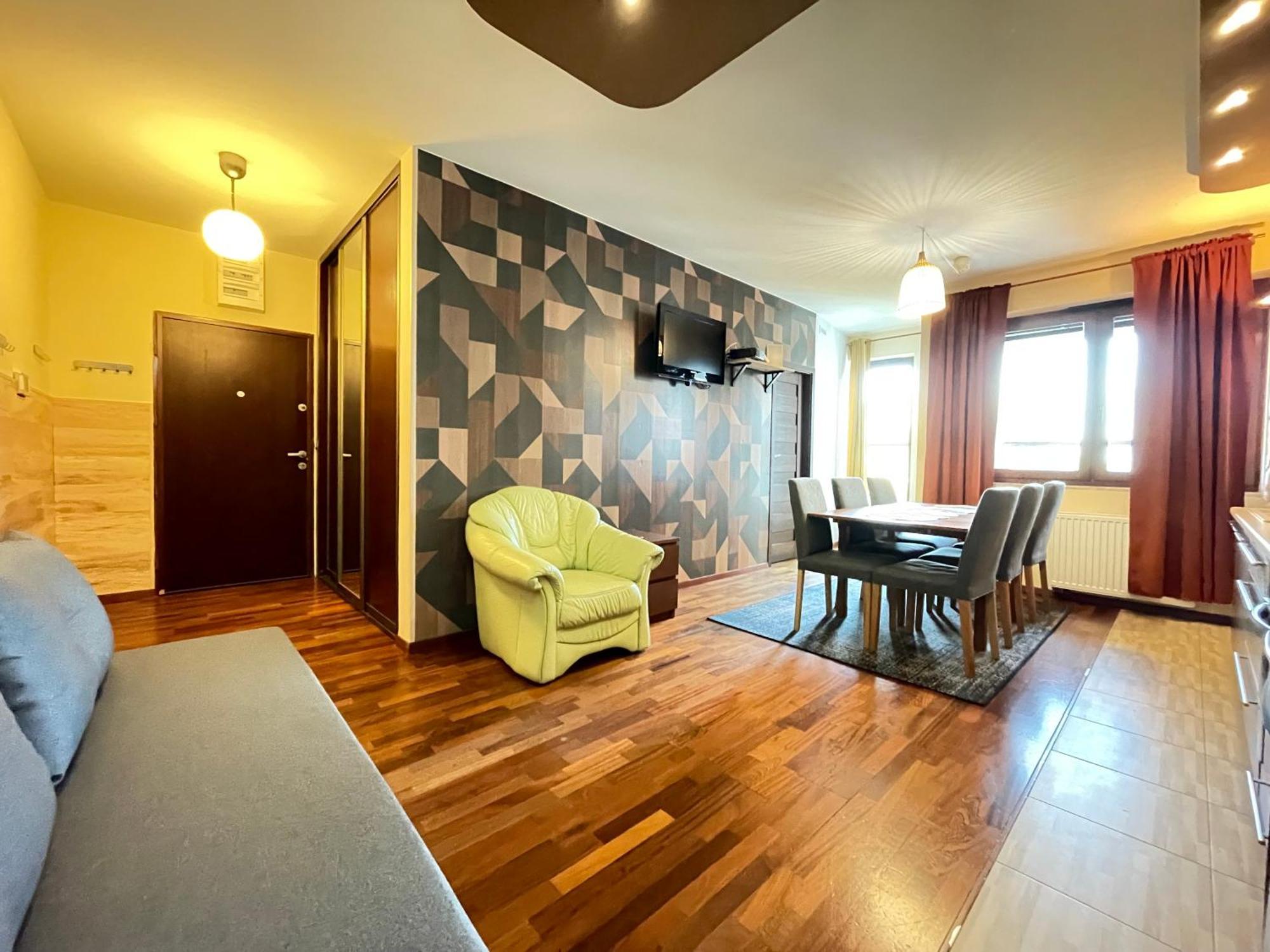 Superior Pulawska, 4 Rooms, 3 Bedrooms, Metro! Recepcion24h!